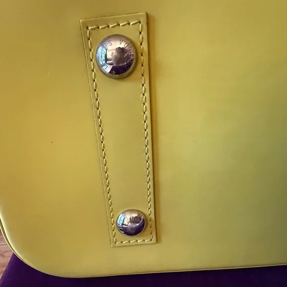 Louis Vuitton Epi Leather Alma PM Citron w/lock keys - Picture 11 of 13